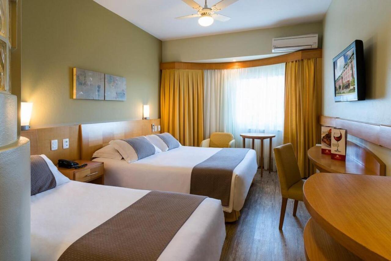 Hotel Laghetto Siena Грамаду Екстер'єр фото